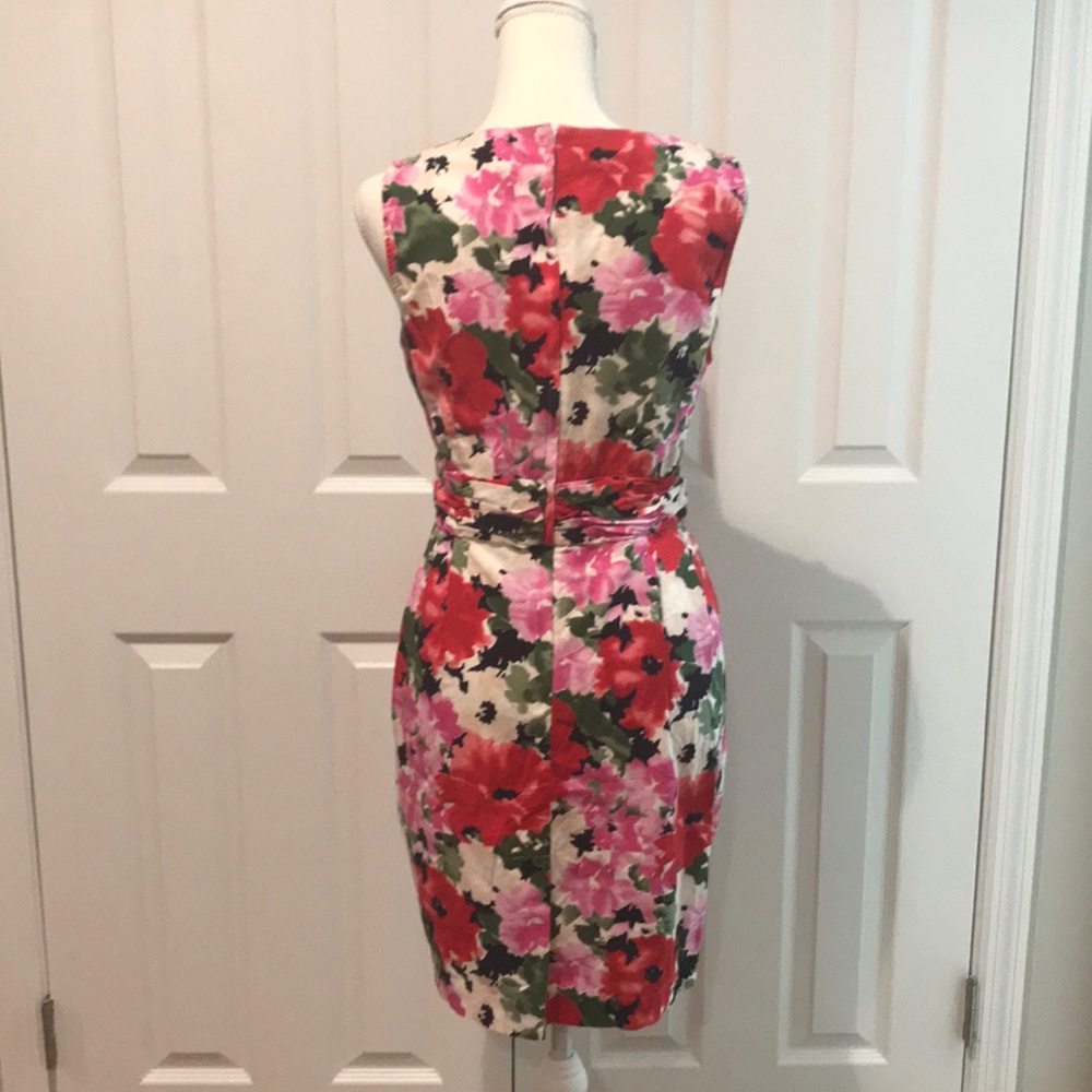 Floral dress by the TOPSHOP! 👗 ❤️💕 - Picture 2 of 6